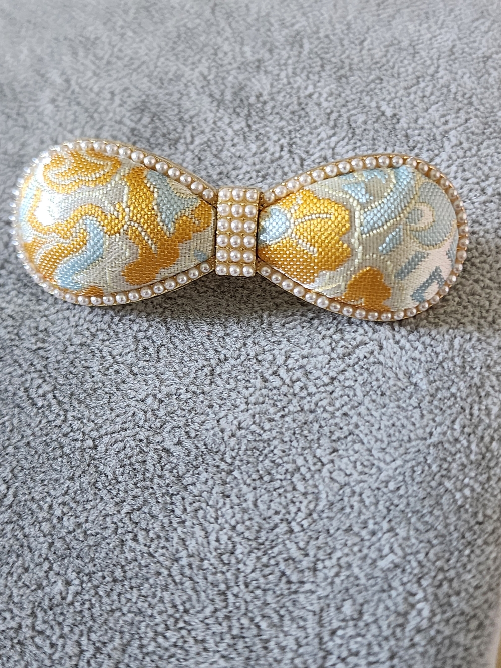 Pearl-Trim Fabric Bow Hair Clip in Gold and Light Blue